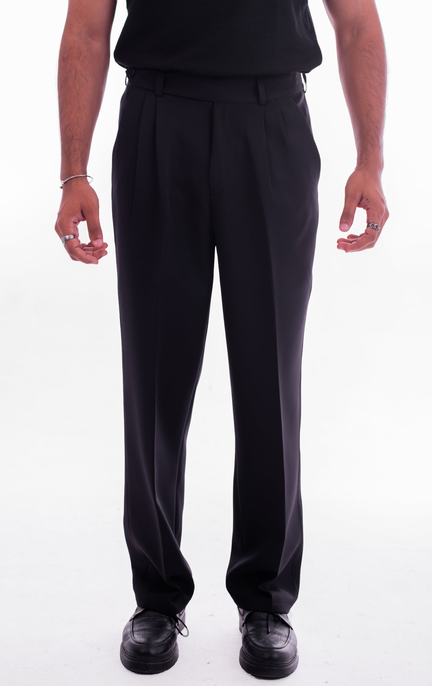 LOOSE FIT TAILORED TROUSERS