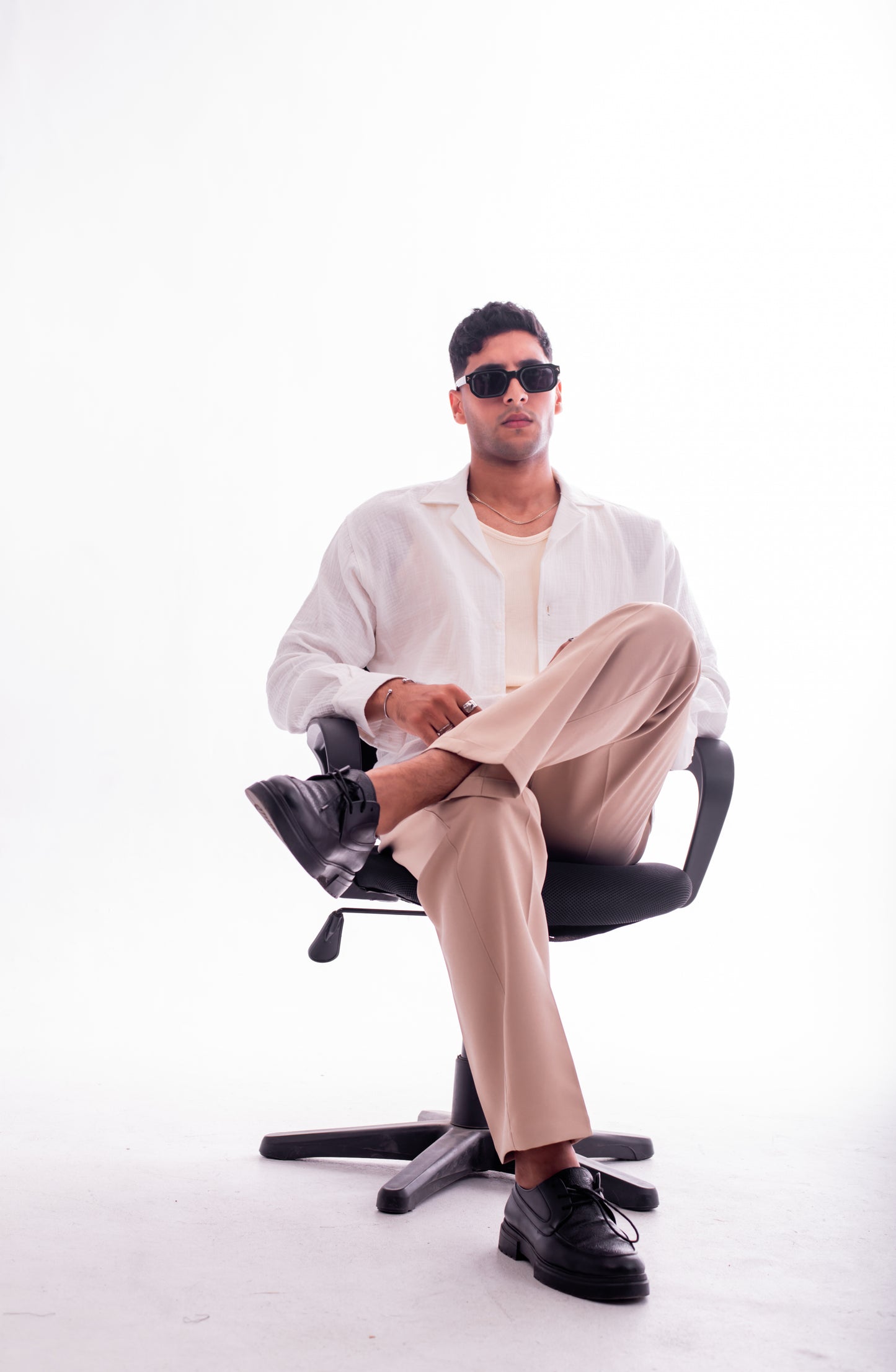 LOOSE FIT TAILORED TROUSERS